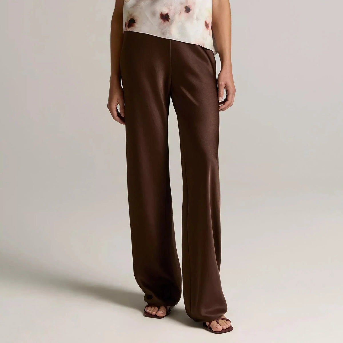 Women's drapey wide leg trousers